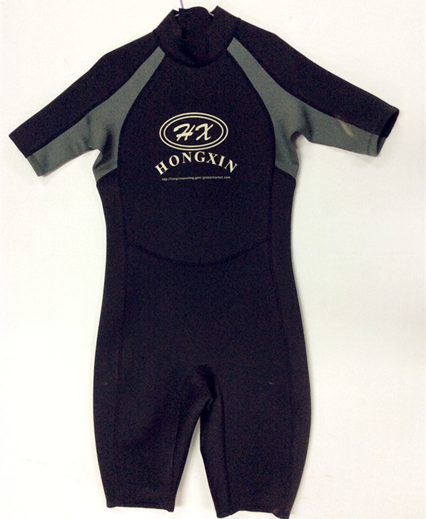 Short Neoprene Surfing Wetsuit with Nylon Fabric (HX15S99)