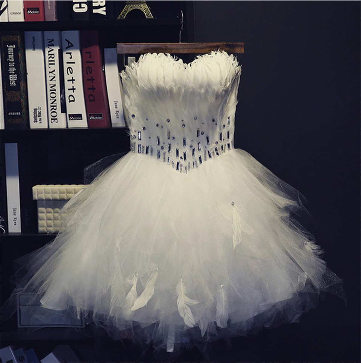 Beading Feather Strapless Tulle Short Mini Prom Dress (prom-93002)