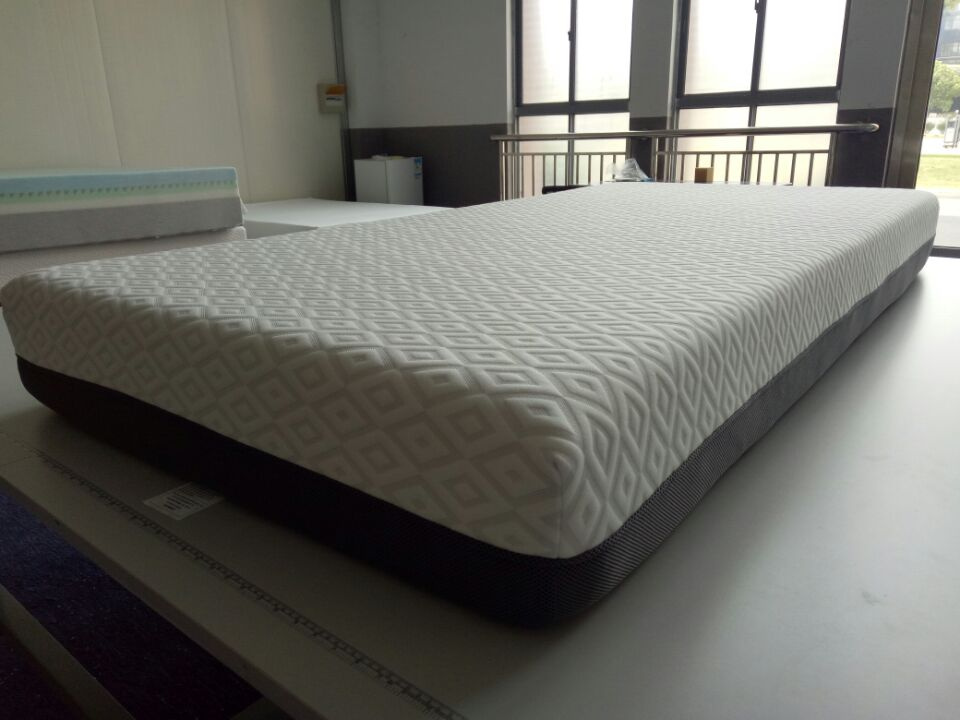 Home Furniture New Design King Queen Memory Foam Mattress