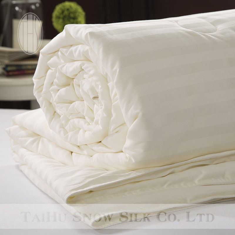 Taihu Snow Twin Size Patchwork Quilt for 4 Season