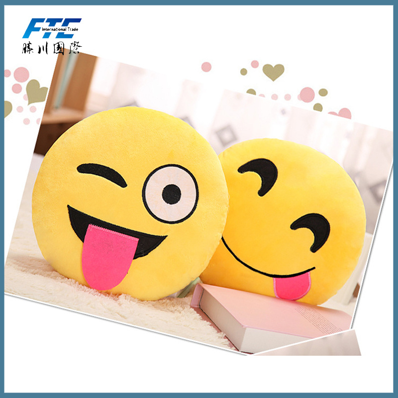 Comfortable Polyester Plush Decorative Emoji Pillows in Yellow
