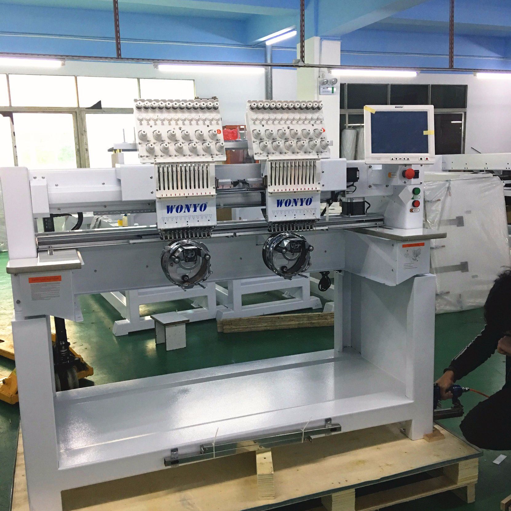 Computerized Wonyo 2 Heads High Speed Computer Cap Embroidery Machine