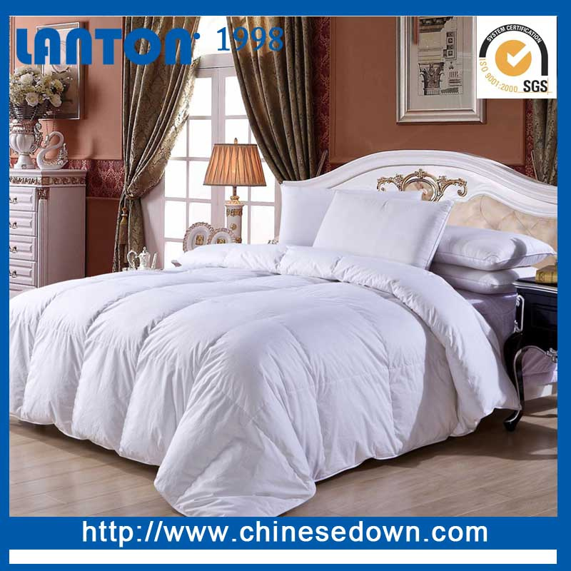 High Quality White/Grey/Gray Goose/Duck Quilt in China