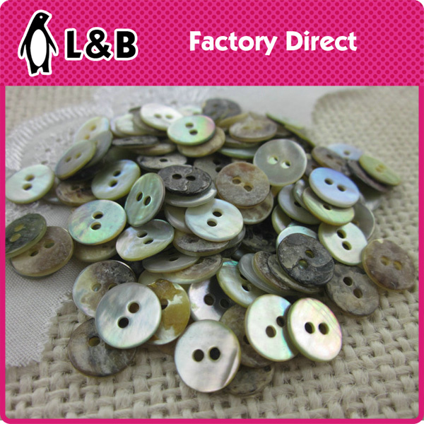 2/4 Holes Nature Japanese Agoya Shell Button