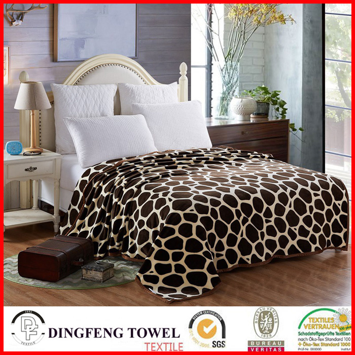 2017 New Season Coral Fleece Blanket with Printed Df-8853