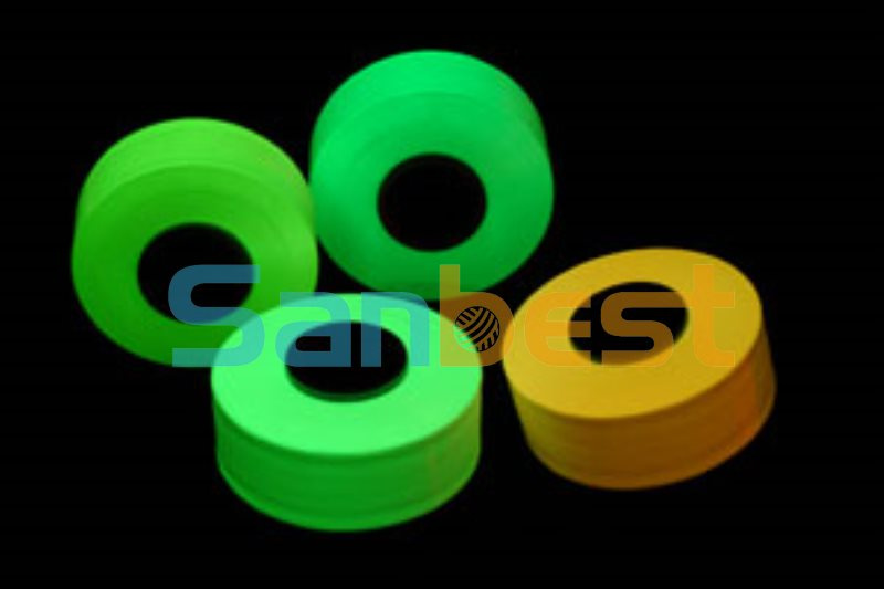 High Quality 100% Polyester Glow in The Dark Thread