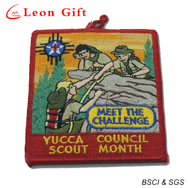 100% Embroidery Badge Custom Iron on Embroidery Patches (LM1568)