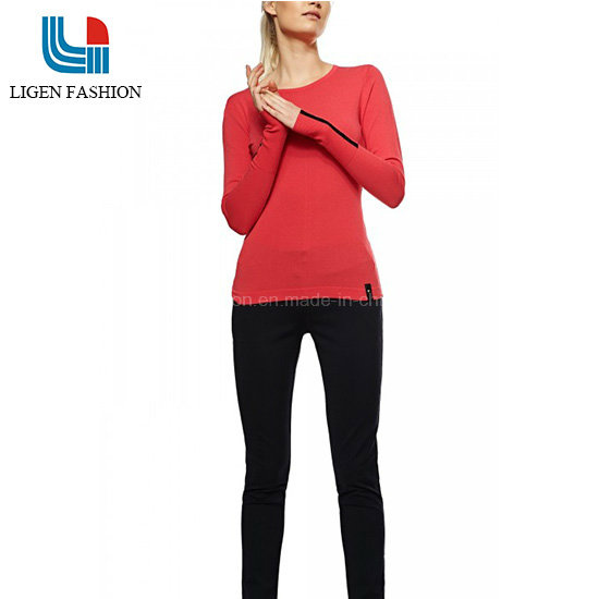 Fashionable Women's Knitted Sweater with Buttons on The Cuff