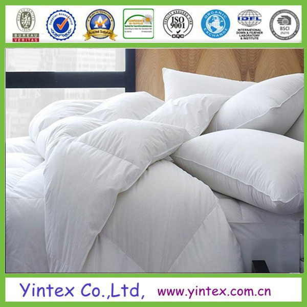 Easy Care Good Touch Feeling Polyester Skin Comforter