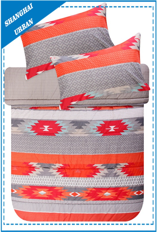 Red Patchwork Totems Printed Polyester Duvet Cover Set