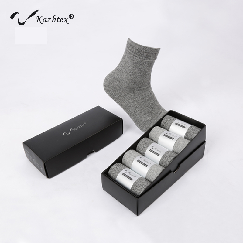Anti-Bacterial Cotton Socks for Men Wearing in Fall and Winter