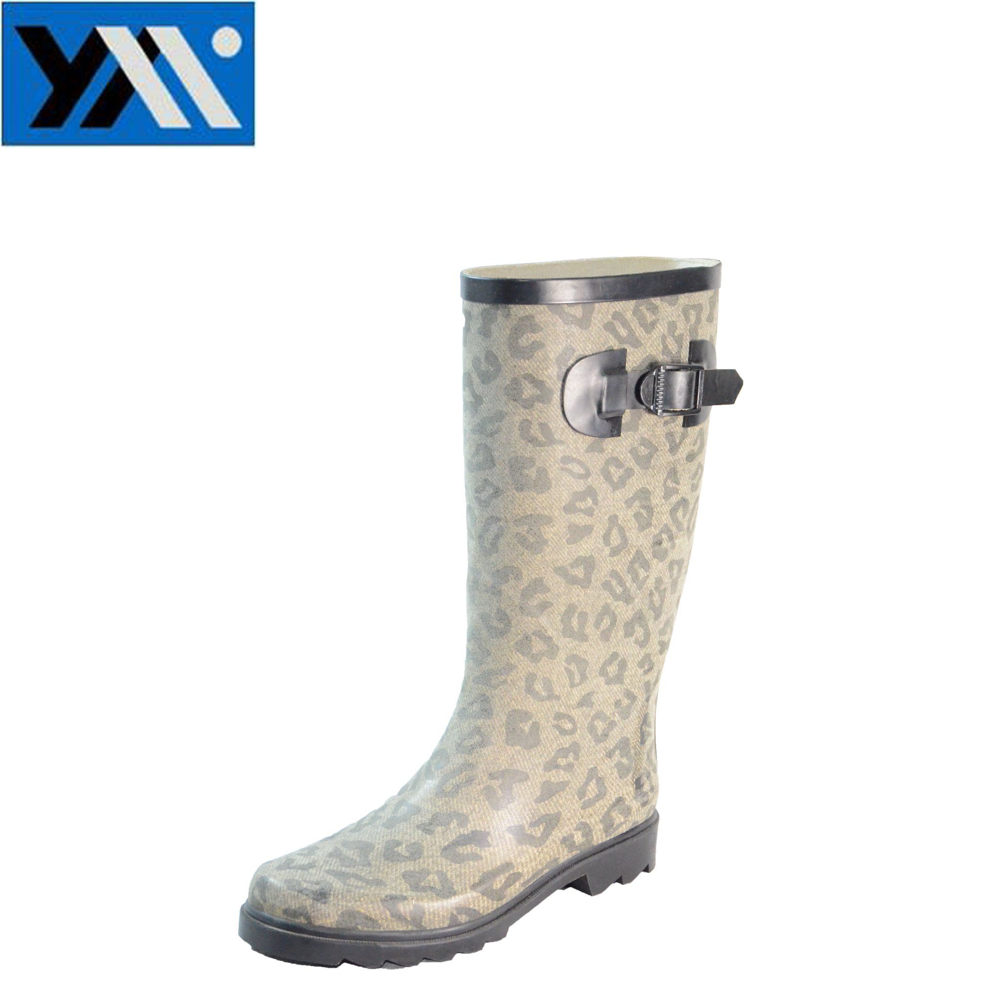 Safetyboots Type and Unisex Gender Rubber Rain Boots