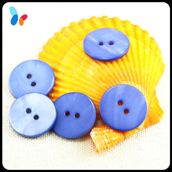 Small Size Colorful Nature Round Shell Sewing Button with Two Holes