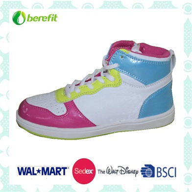 Childern's Casual Shoes with PU and Beautiful Upper
