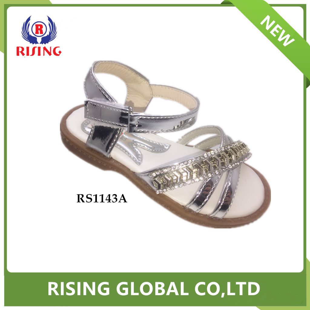2018 Girls Fashionable Flat TPR Sole Sandals with Hook