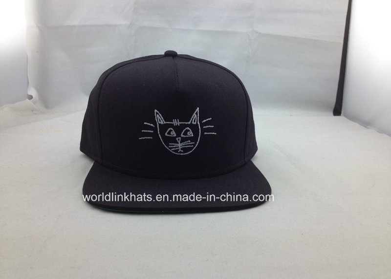 Fitted Snapback Cap Custom Two-Tone Embroidery 5 Panel Snapback Hat