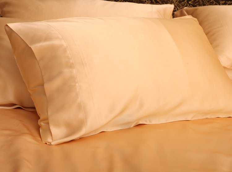 2015 New Design Luxury High Quality Silk Bedding Set