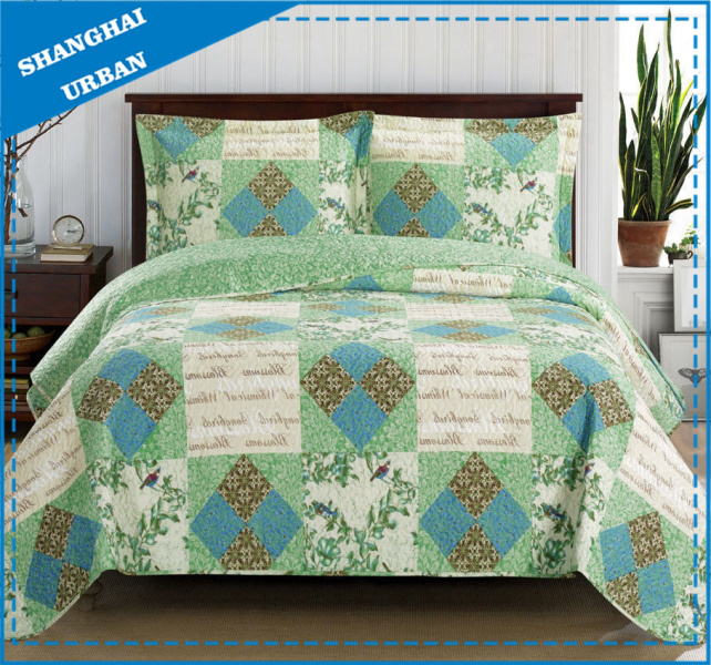 Vintage Country Printed Polyester Patchwork Style Bedspread Set