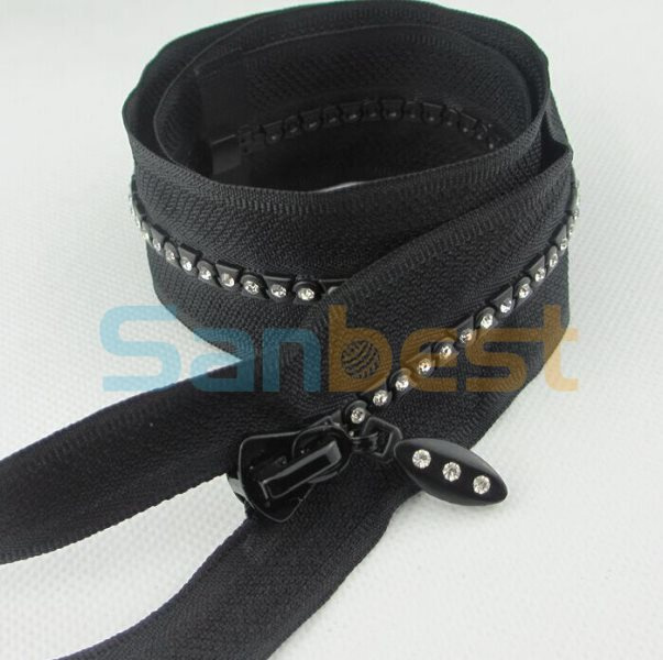 High Quality Resin Diamond Zippers with Competitive Price