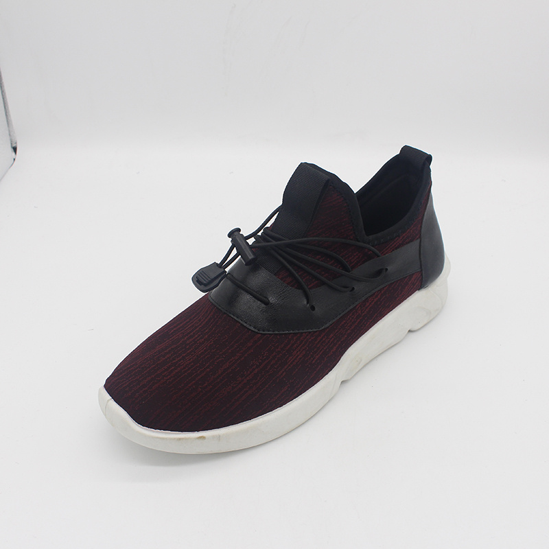 Injection Sport/Jogging Shoes for Men with High Quality