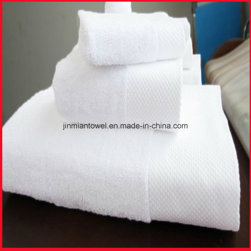 Customized Cotton Bath Towels White Color Soft Hotel Embroidery Towels