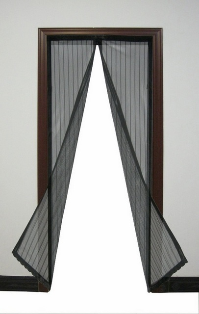 Automatically Closing Magnetic Insect Screen