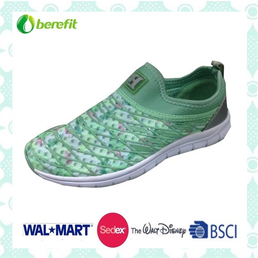 Young Men's Canvas Shoes with Cotton Fabric Upper and Mo Sole