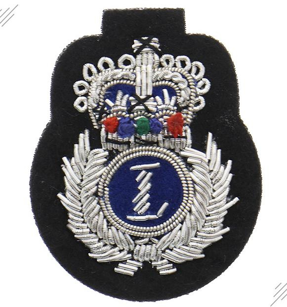 Handmade Embroidery Emblem for Brooch with Spring Wire