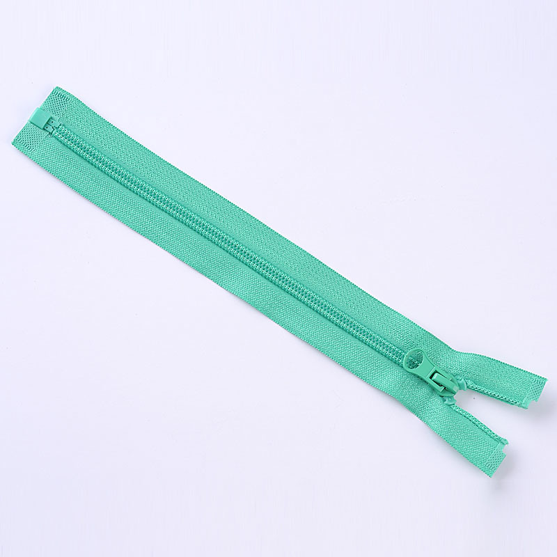 No. 3 Nylon Zipper Open End with Plastic Pin and Box