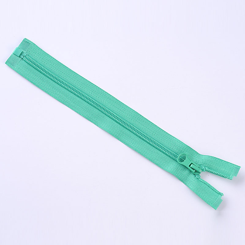 No. 3 Nylon Zipper Open End with Plastic Pin and Box