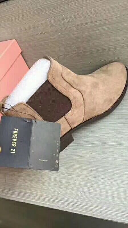 Branded F21 Women Boots, Fashion Boots, Ladies Boots, Winter Boots, New Styles for Boots. 18000pairs, Top Quality