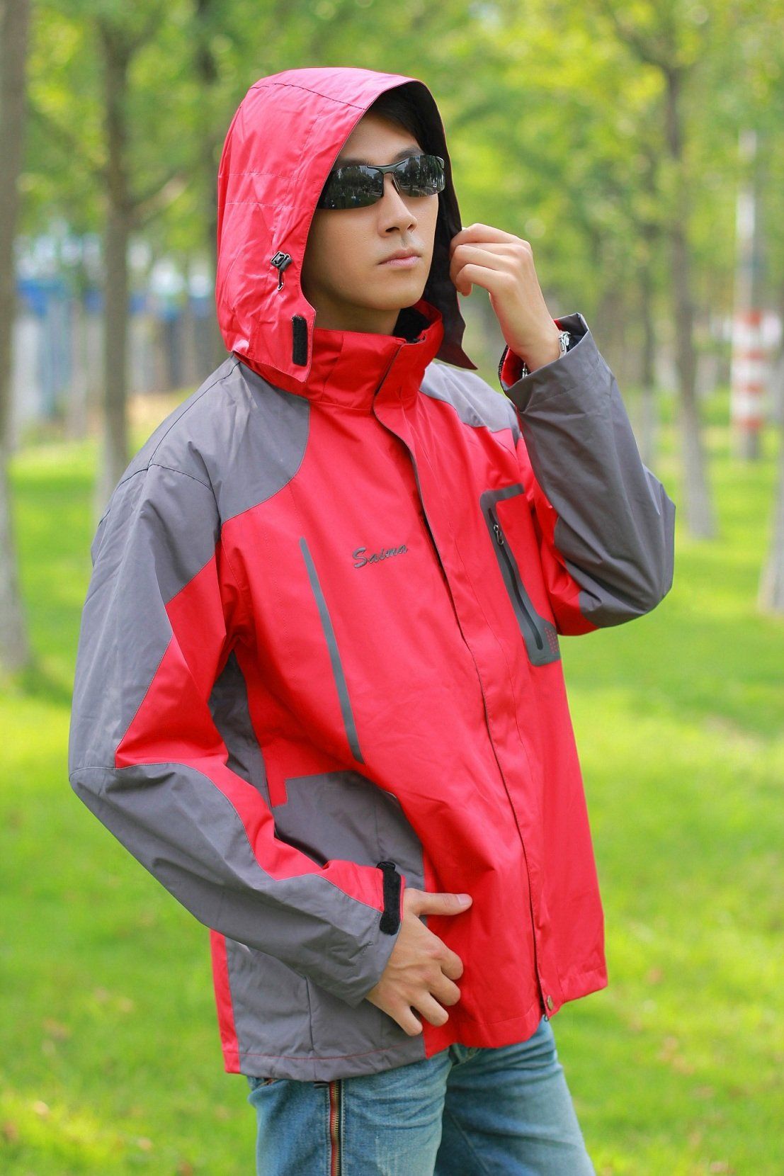 Heating Jacket for Cold Winter Use, Waterproof, 3 Heating Pads Heated Jacket.