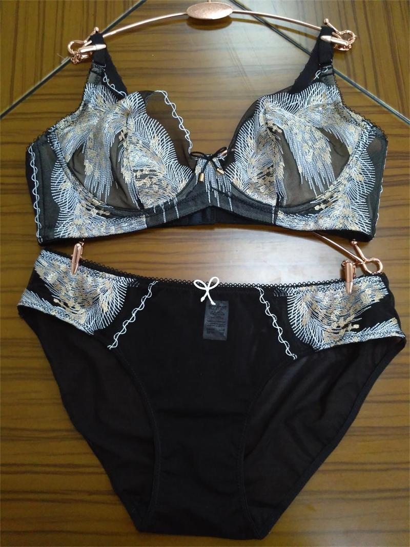 Good Quality Eyelash Bra Set with Factory Price (CS21128)