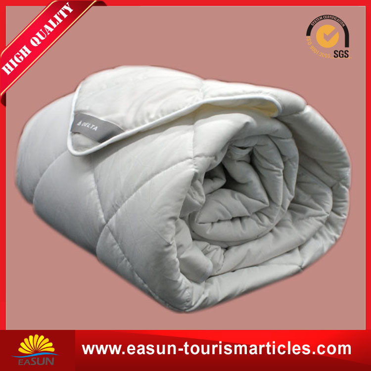 High Quality Airline Microfiber Quilt for Fisrt Class (ES3051603AMA)