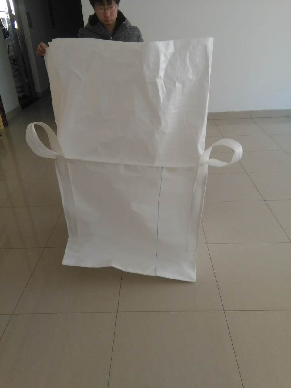 4 Cross Corner Loops Black Bag with Top Skirt