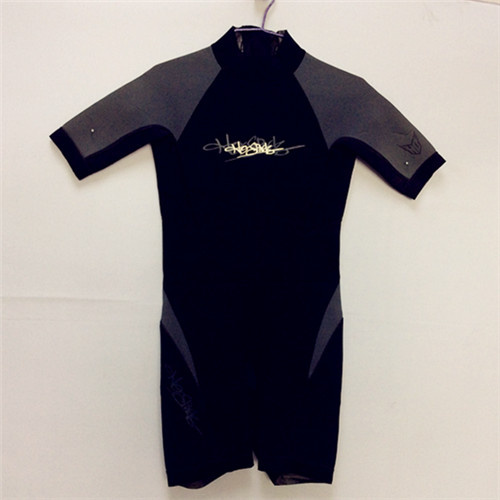 Short Neoprene Surfing Wetsuit with Nylon Fabric (HX15S29)