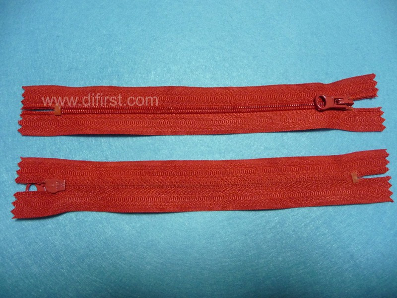 Nylon Zipper with Closed or Open End (FNZ002)