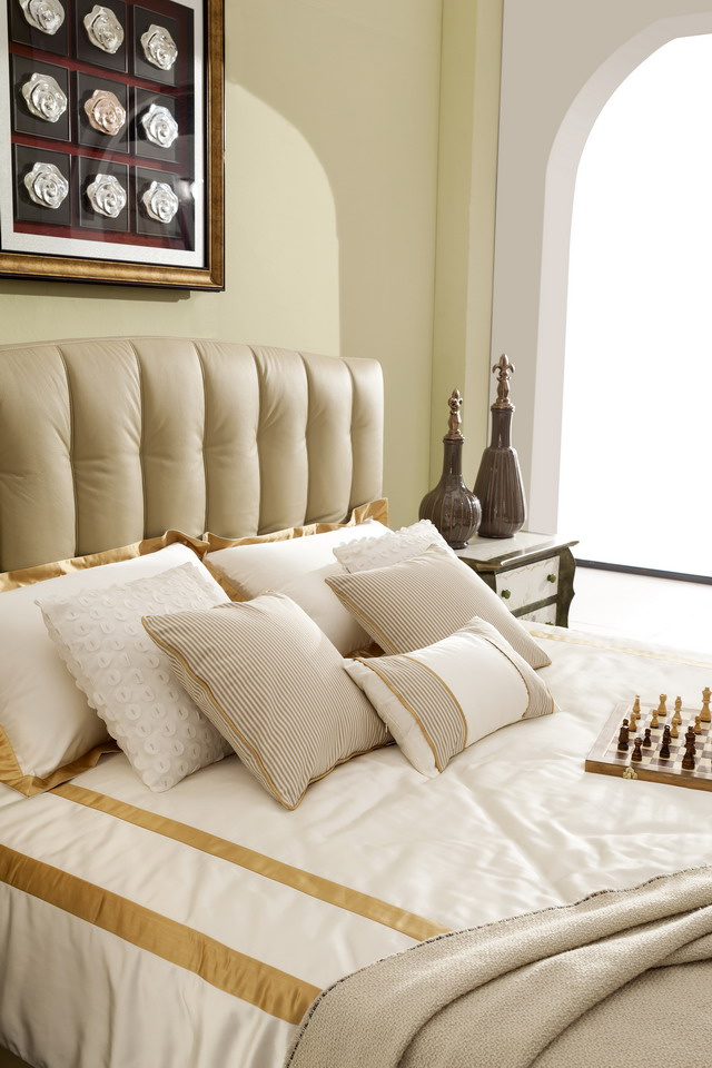 The Modern Style Bedding Set of Home Furniture (A806)