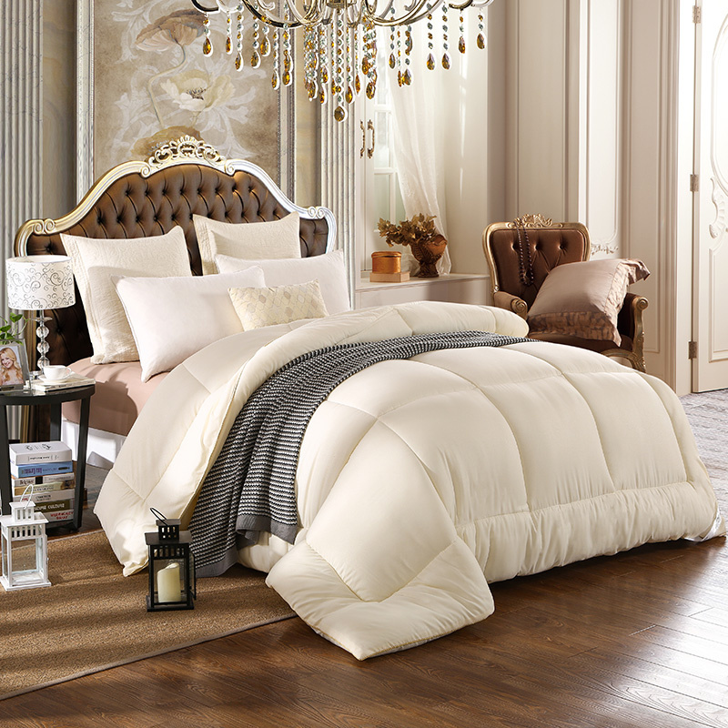 Incredibly Comfortable Microfiber Polyester Comforter