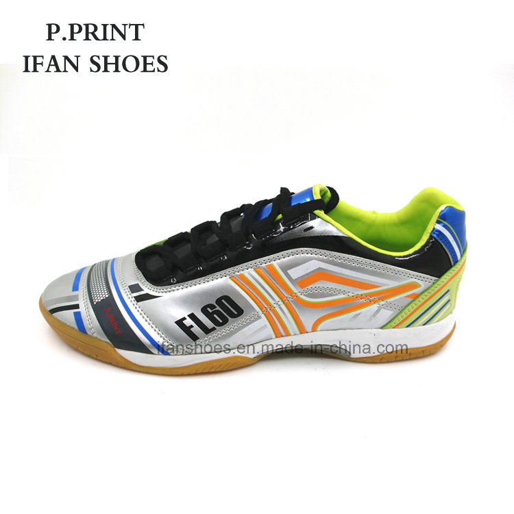 Factory Soccer Football Shoes Classical Design for Men Good Quality