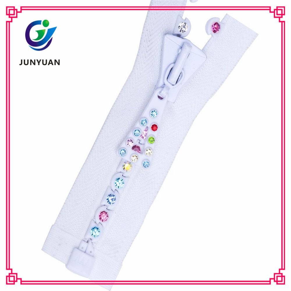 Newest Wholesale High Quality Colorful Rhinestone Teeth Zipper for Jacket