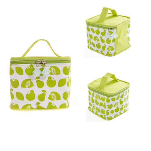 Cooler Bag with Ice Cube Zipper Pullers