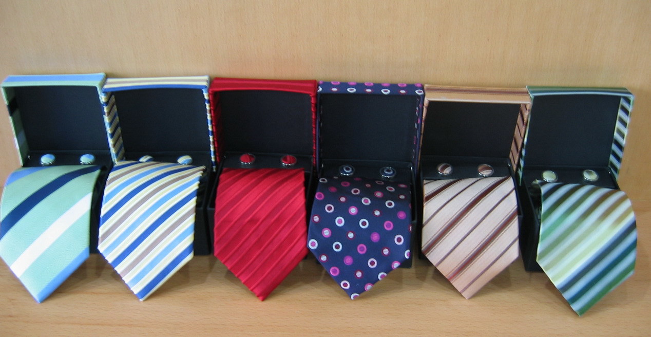 Wide Stripe Design Men's Fashion Woven Silk Neckties