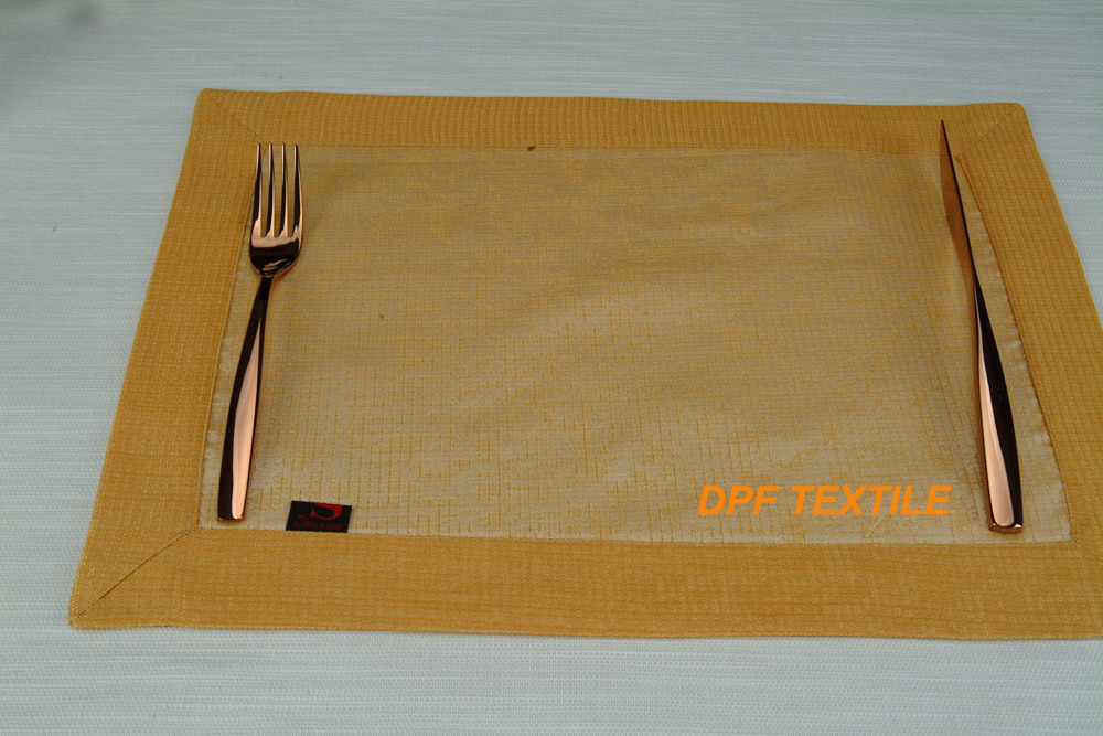 100% Polyester Table Mat (DPR6110)