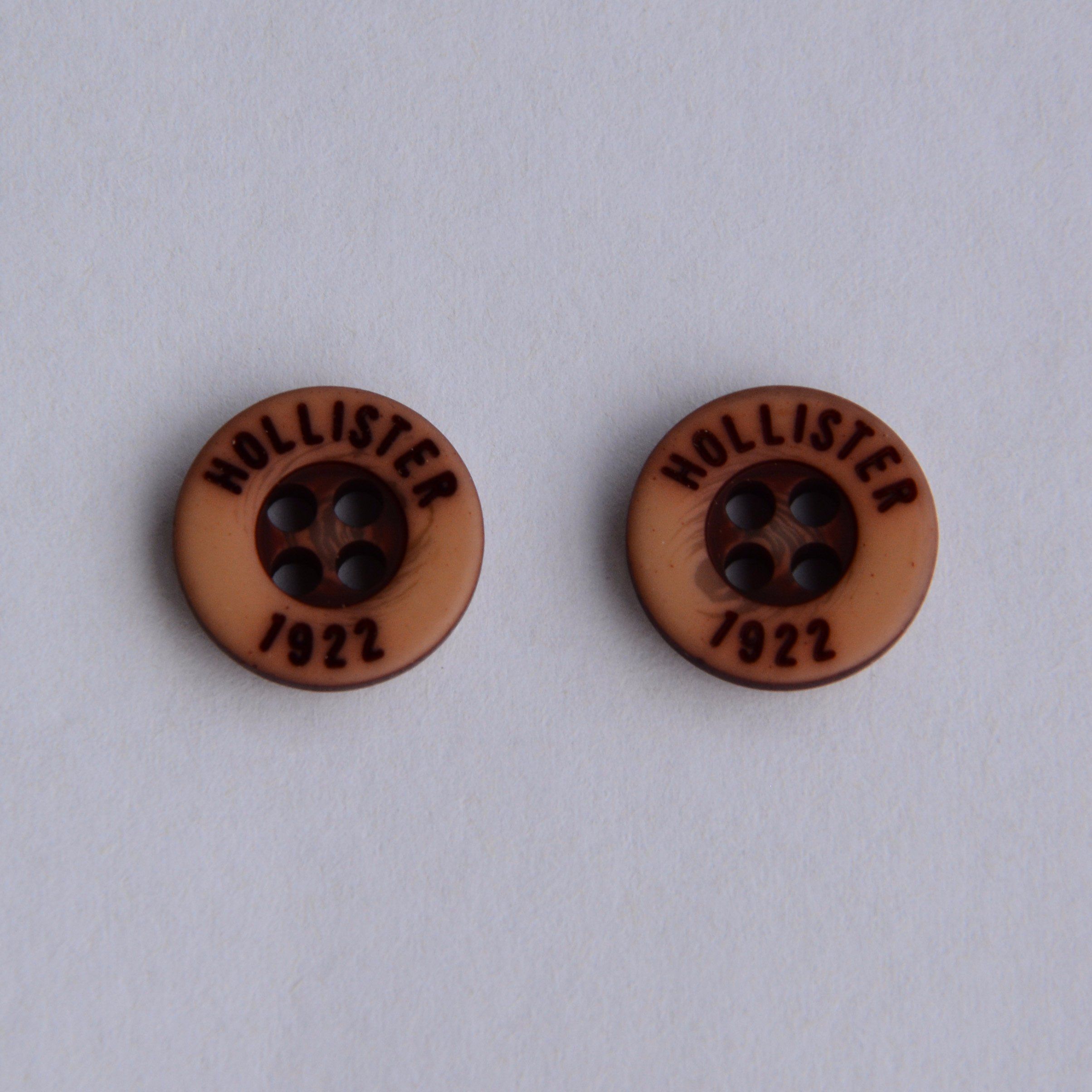 Factory Branded Logo Fashion Polyester Resin Button