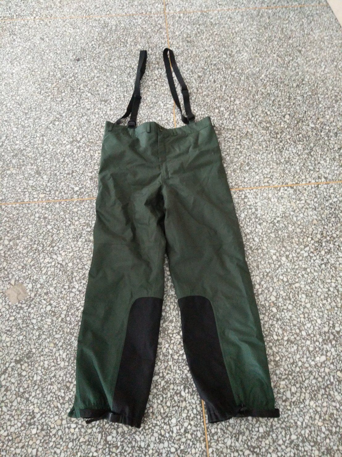 100% Nylon Pants