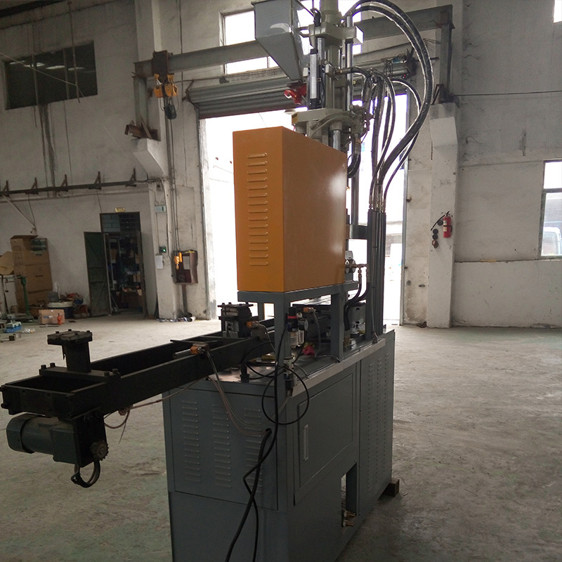 Zipper Automatic Open Closed End Injection Molding Machine