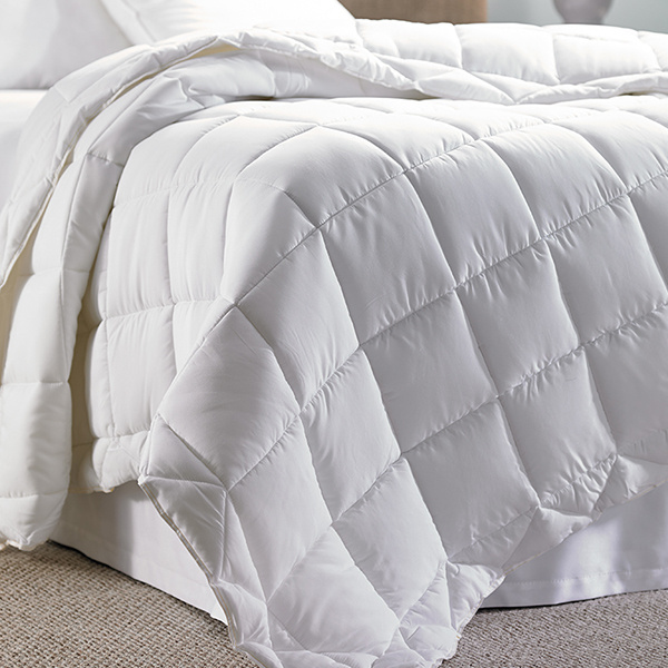 Quality Down Alternative Hotel Thin Quilt Hotel Duvet Comforter Set