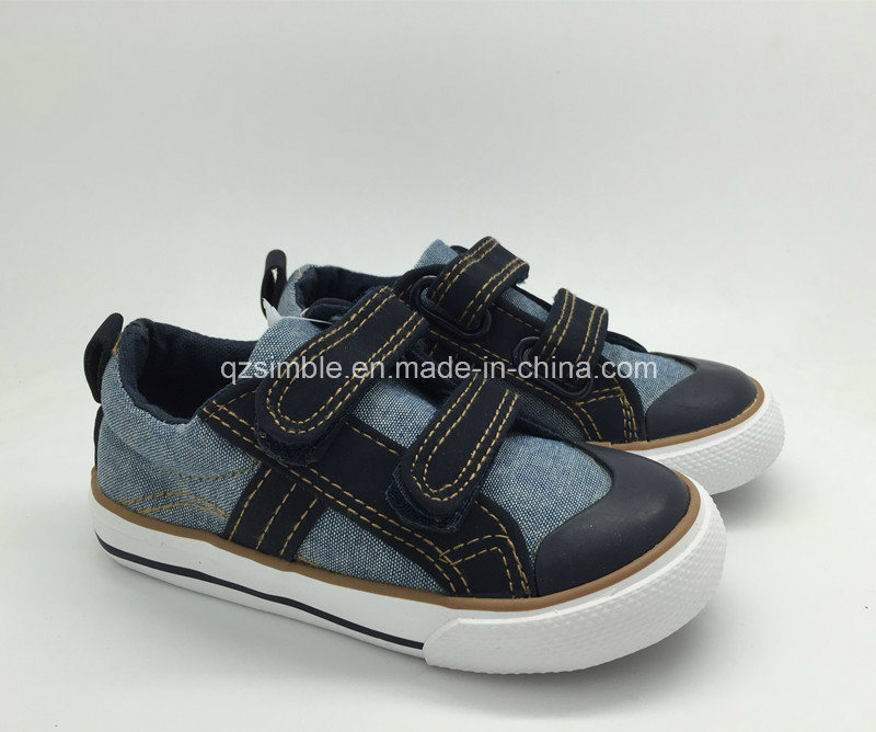 Newest Design Kids Vulcanized Shoes with Jeans