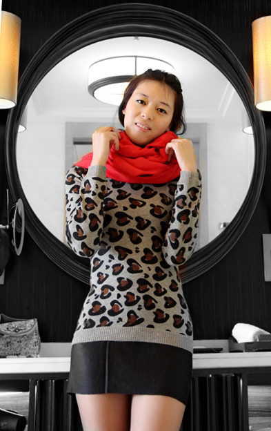 Cashmere Pullover with Polka DOT Printting